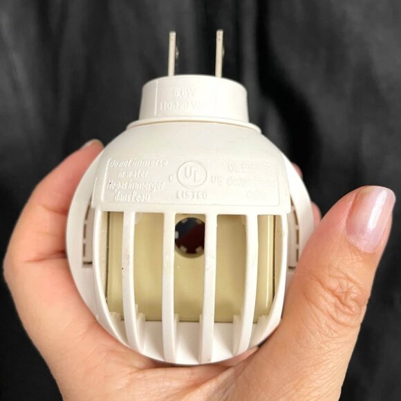 FELIWAY (for Cats) Plug-In Diffuser - empty - Picture 5 of 8